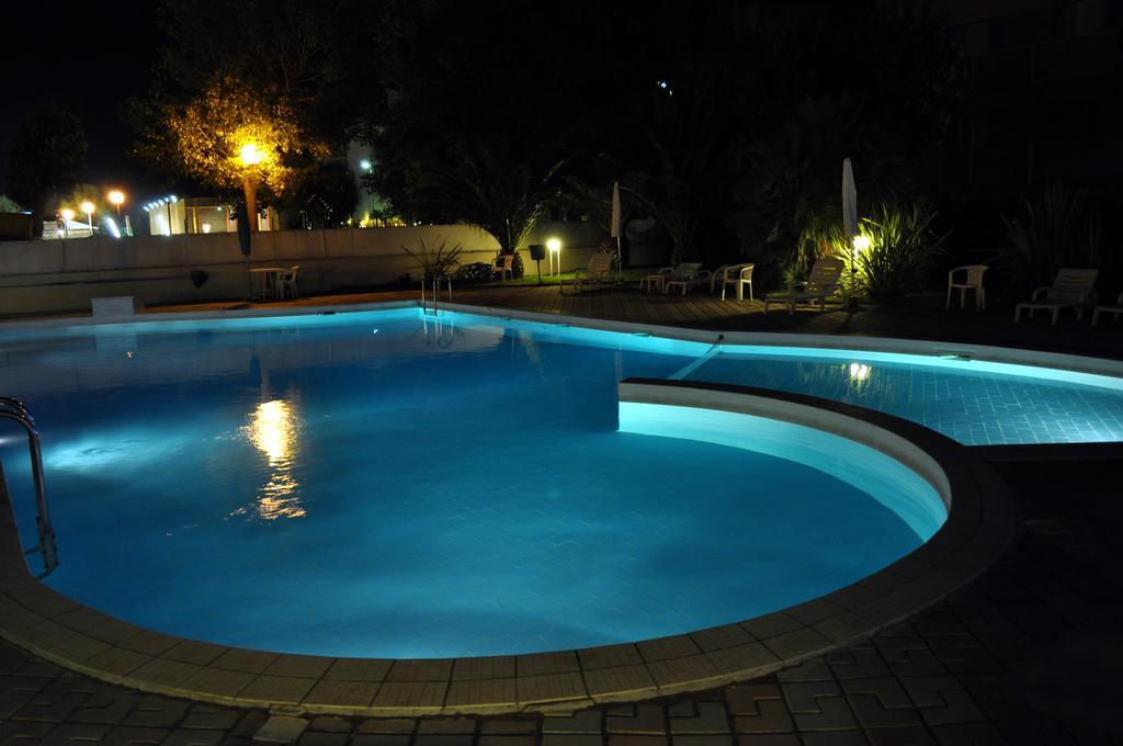 Hotel Perla Senigallia Exterior foto