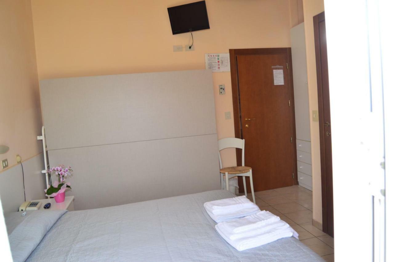 Hotel Perla Senigallia Exterior foto