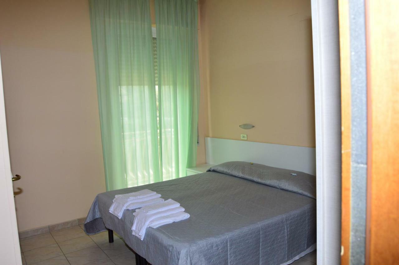 Hotel Perla Senigallia Exterior foto